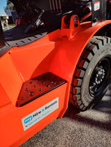 [EP] Rental - 2.5 Tonne Counterbalance Forklift (Lithium)