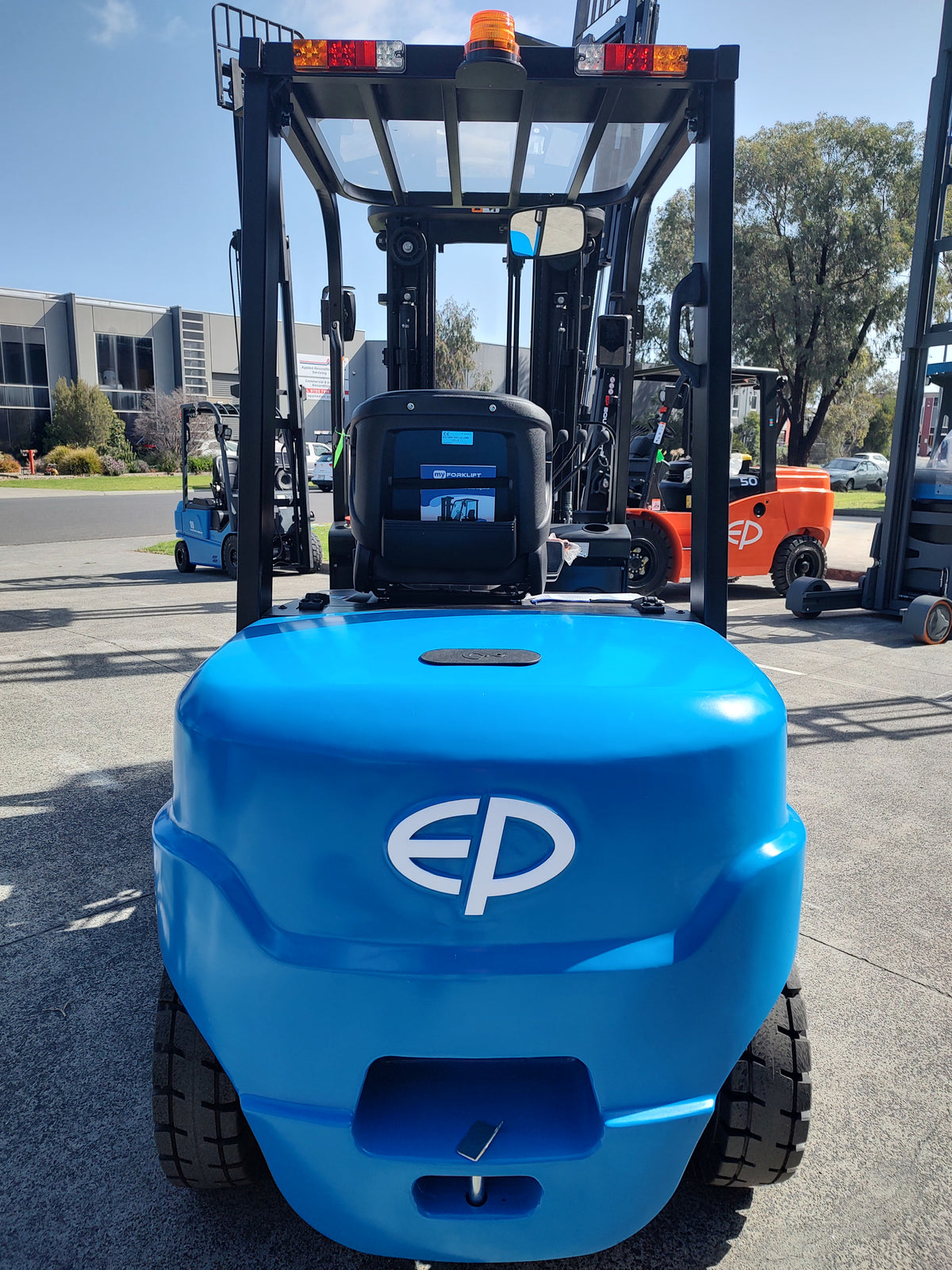 [EP] Rental - 3.5 Tonne Counterbalance Forklift (Lithium)