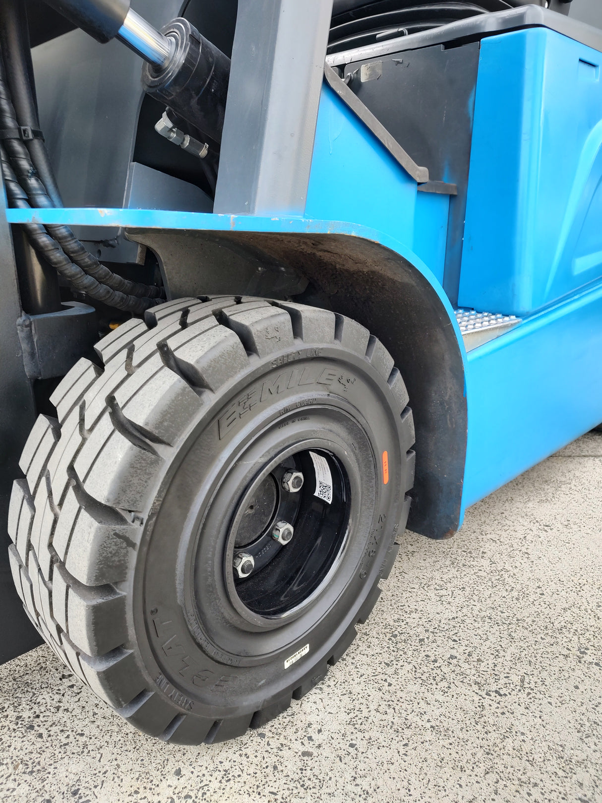 [Refurbished] BYD - 2.0T Counterbalance Forklift - SN: 0701190267 (Lithium)