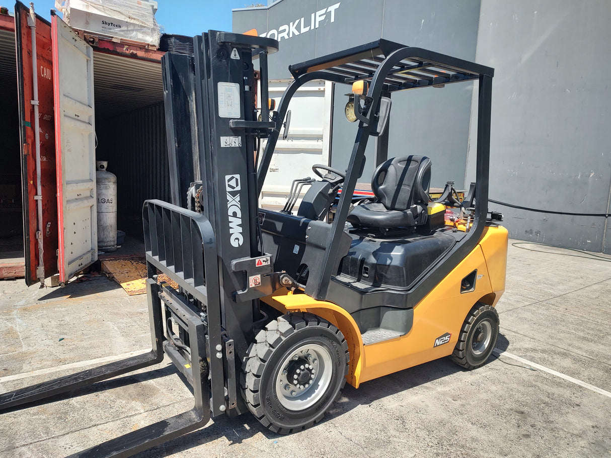 [XCMG] 2.5 Tonne Counterbalance Forklift (LPG & Petrol)